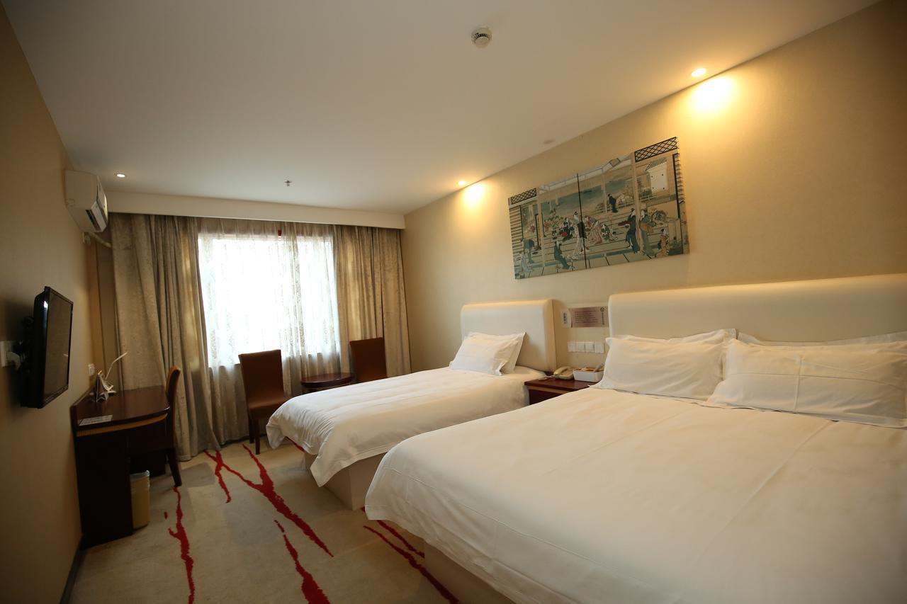 Crown Crystal Hotel Shanghai Exterior photo